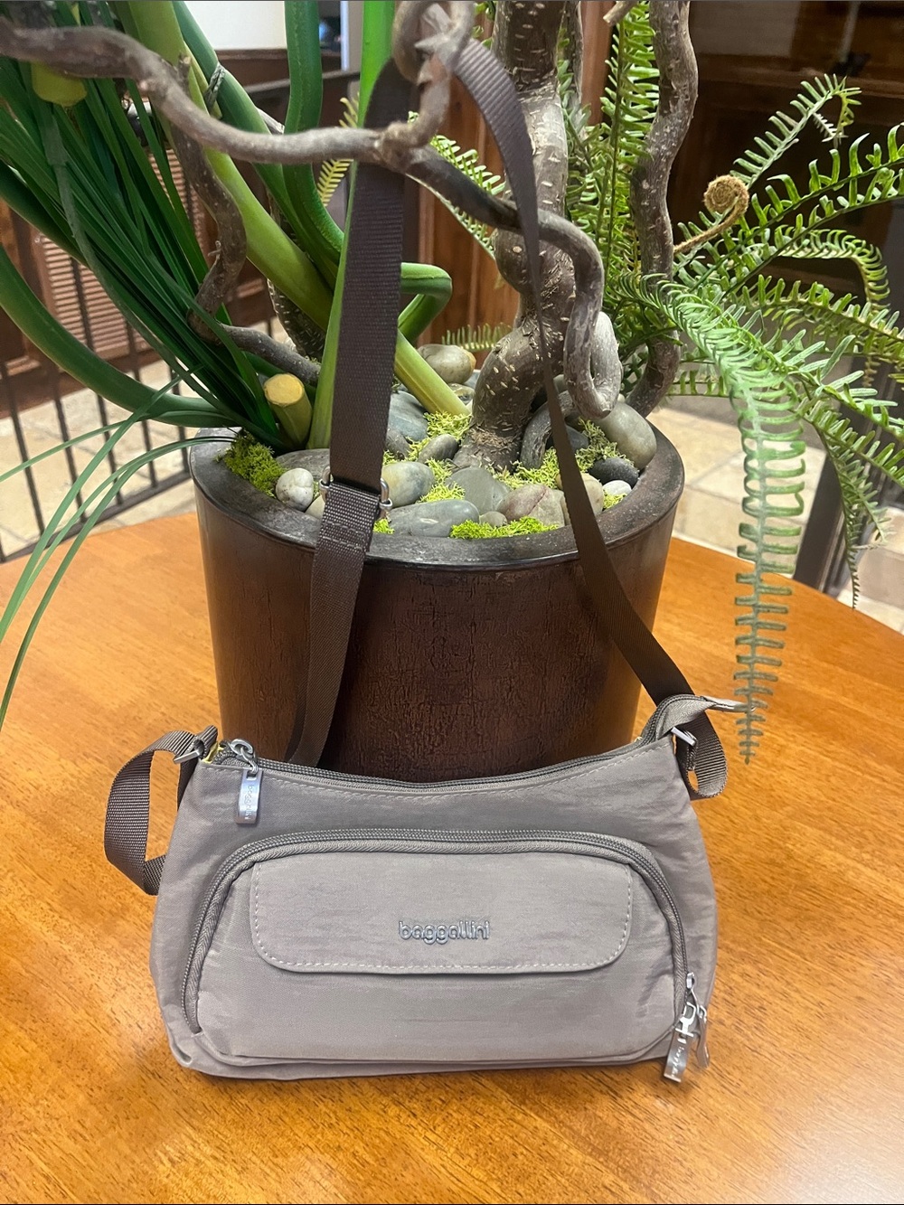 Baggallini Taupe Crossbody Shoulder Bag